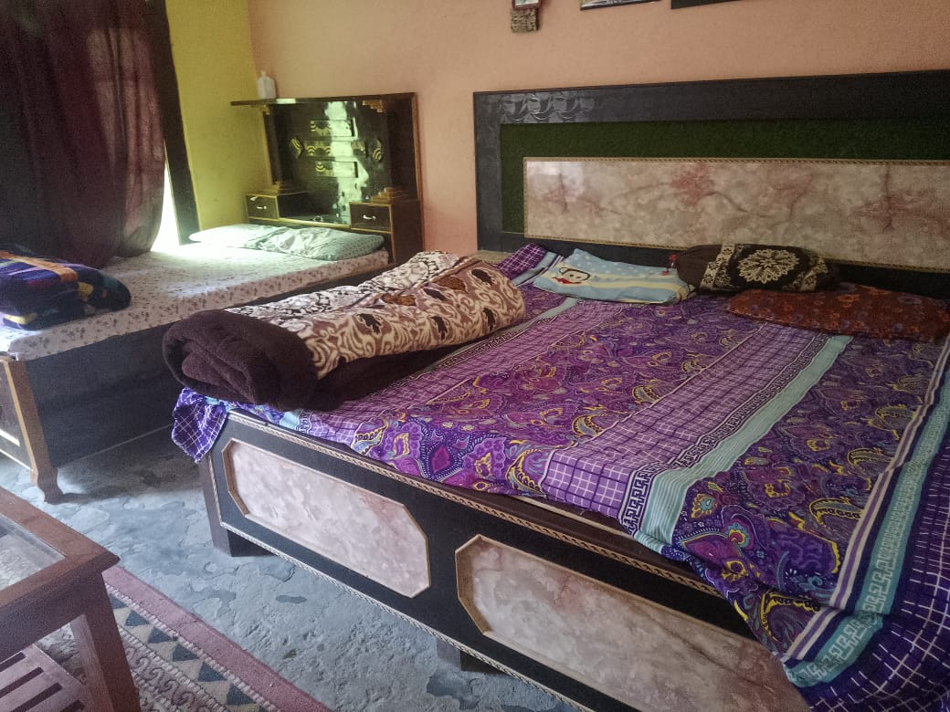 Mahadev Homestay Urgam - Tap to explore photos