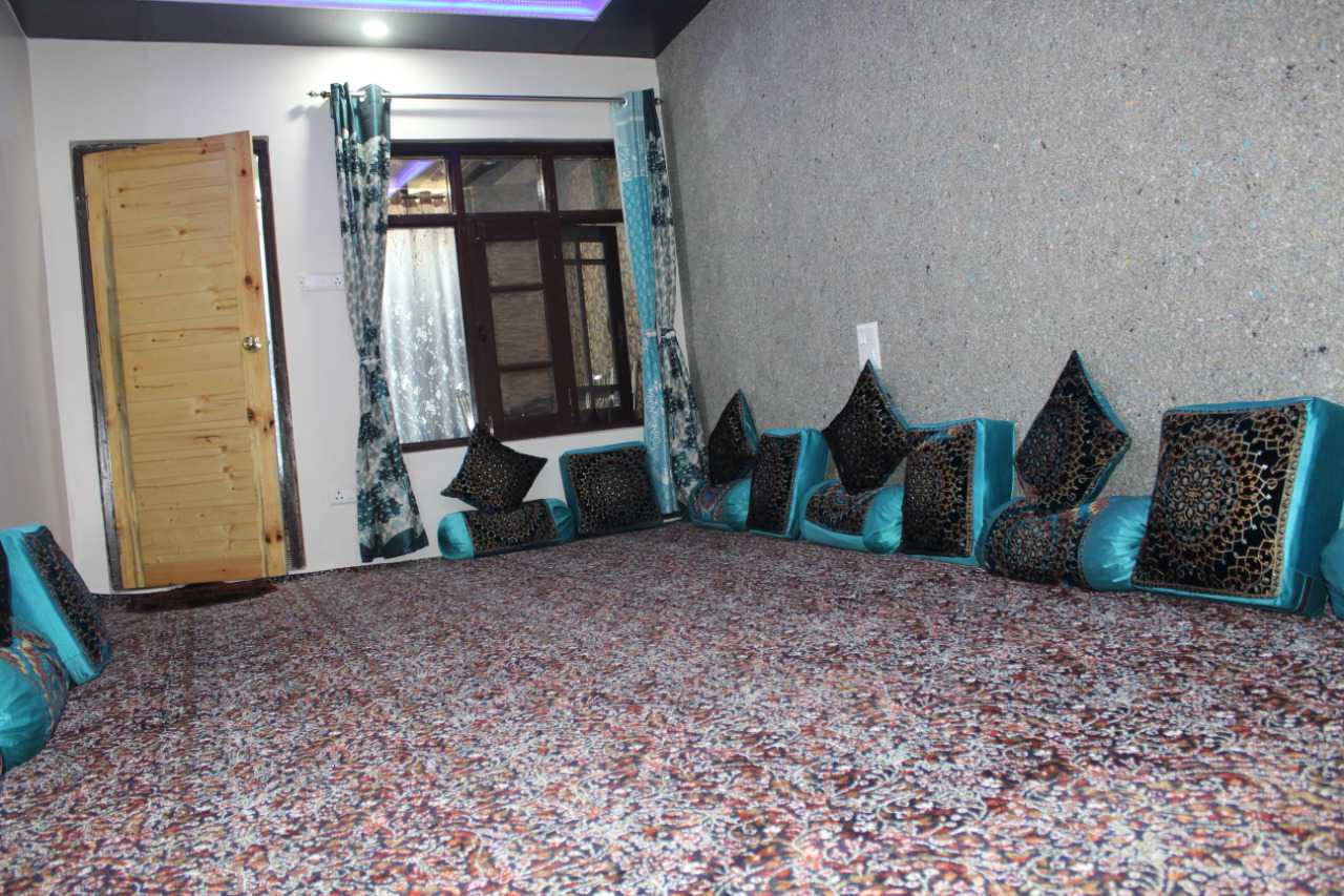 Hotel O Home Nafeel Homestay - Tap to explore photos