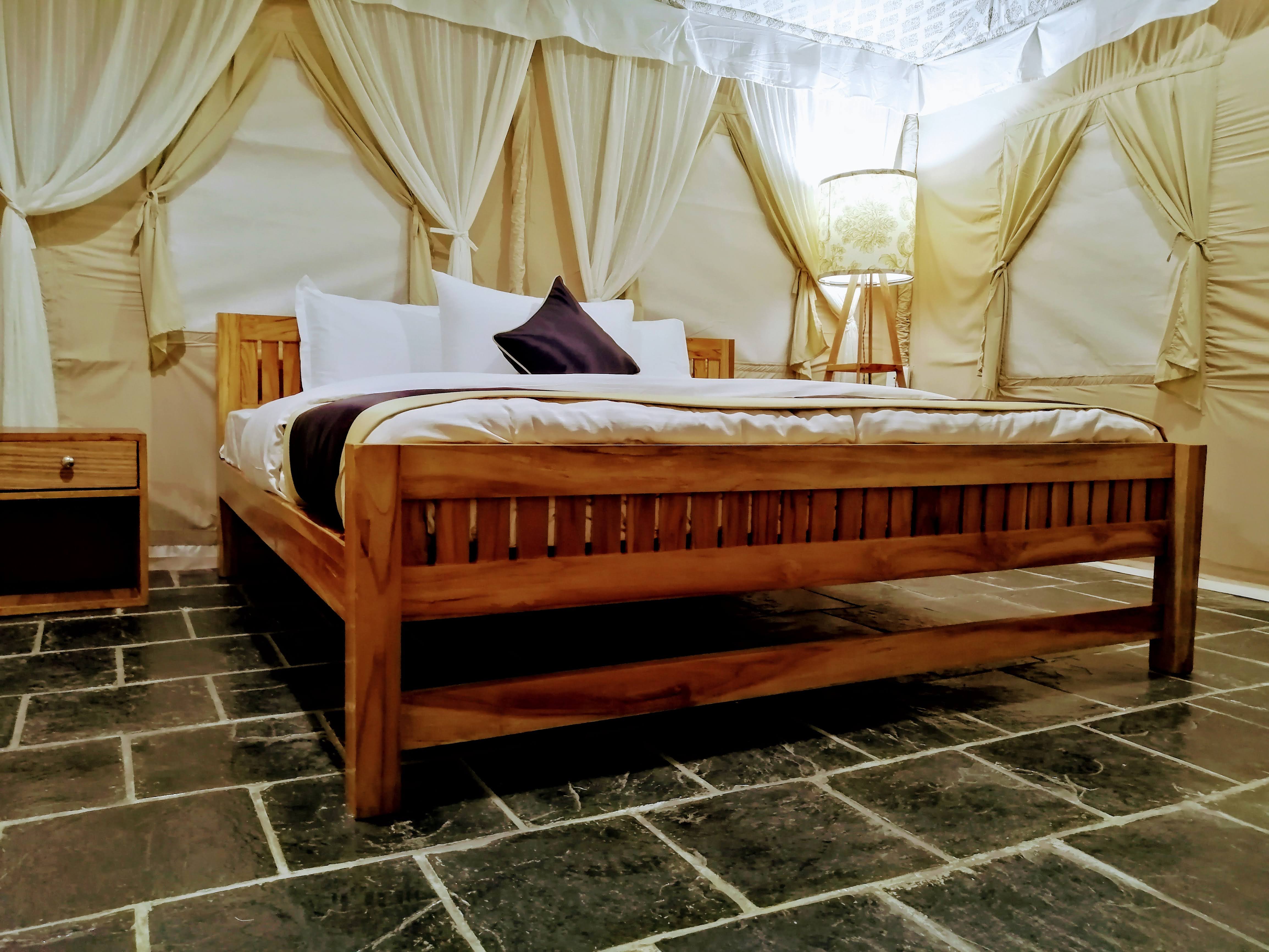 Yrelka Holiday Camps | Rooms & Pool - Tap to explore photos