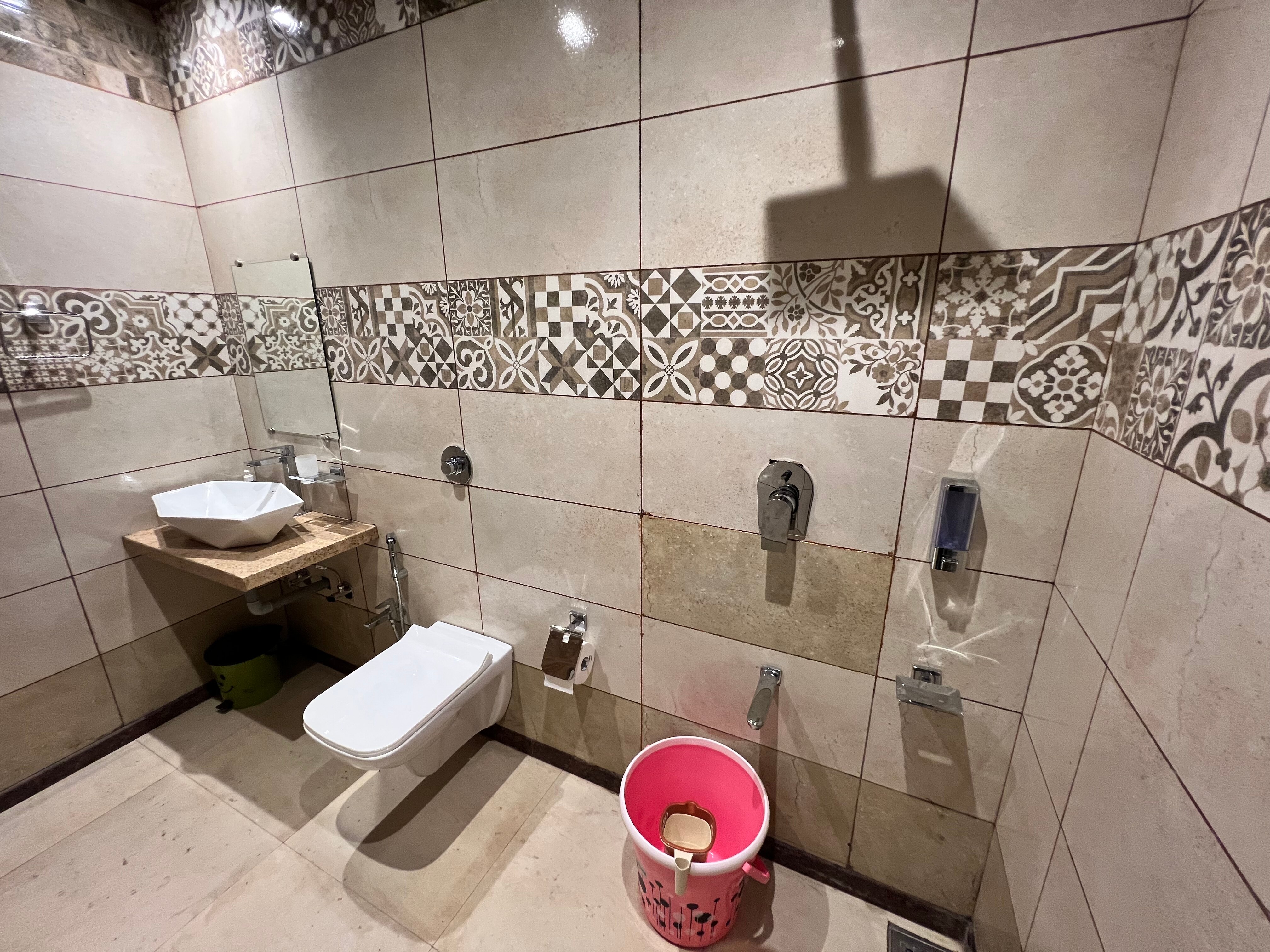 Gokuls Villa Deluxe Room ! Valley view - Tap to explore photos