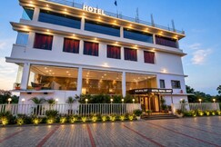 HOTEL ROYAL ORBIT, Nawada