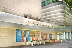 Royal Plaza on Scotts, Singapore