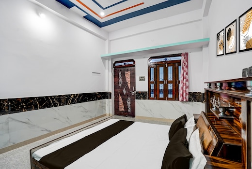 SPOT ON S S HOTEL & RESTAURANT