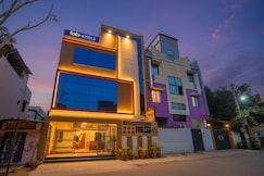 Via Golden Villa, Indore