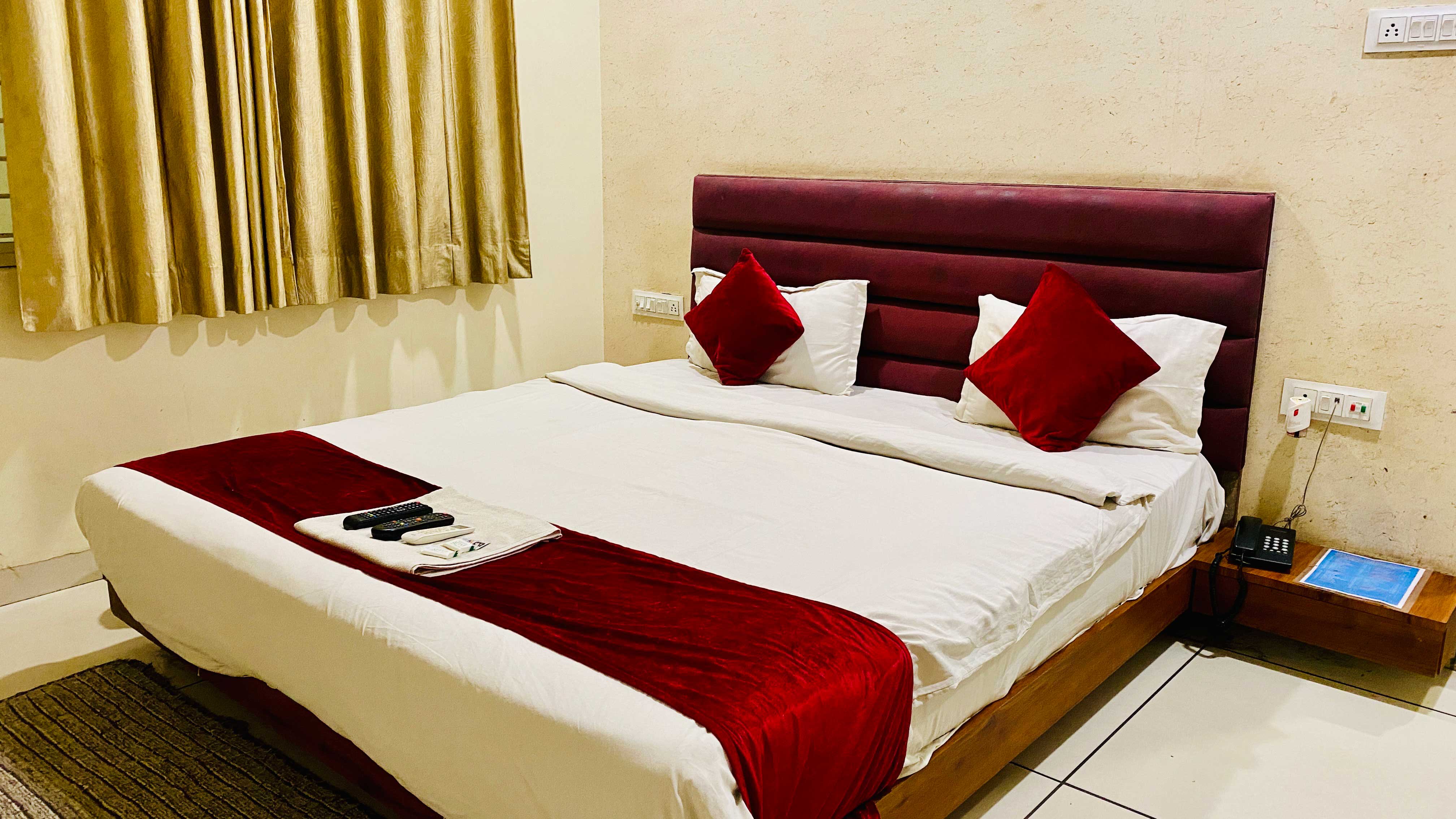 Hotel Sukh Vilas - Tap to explore photos