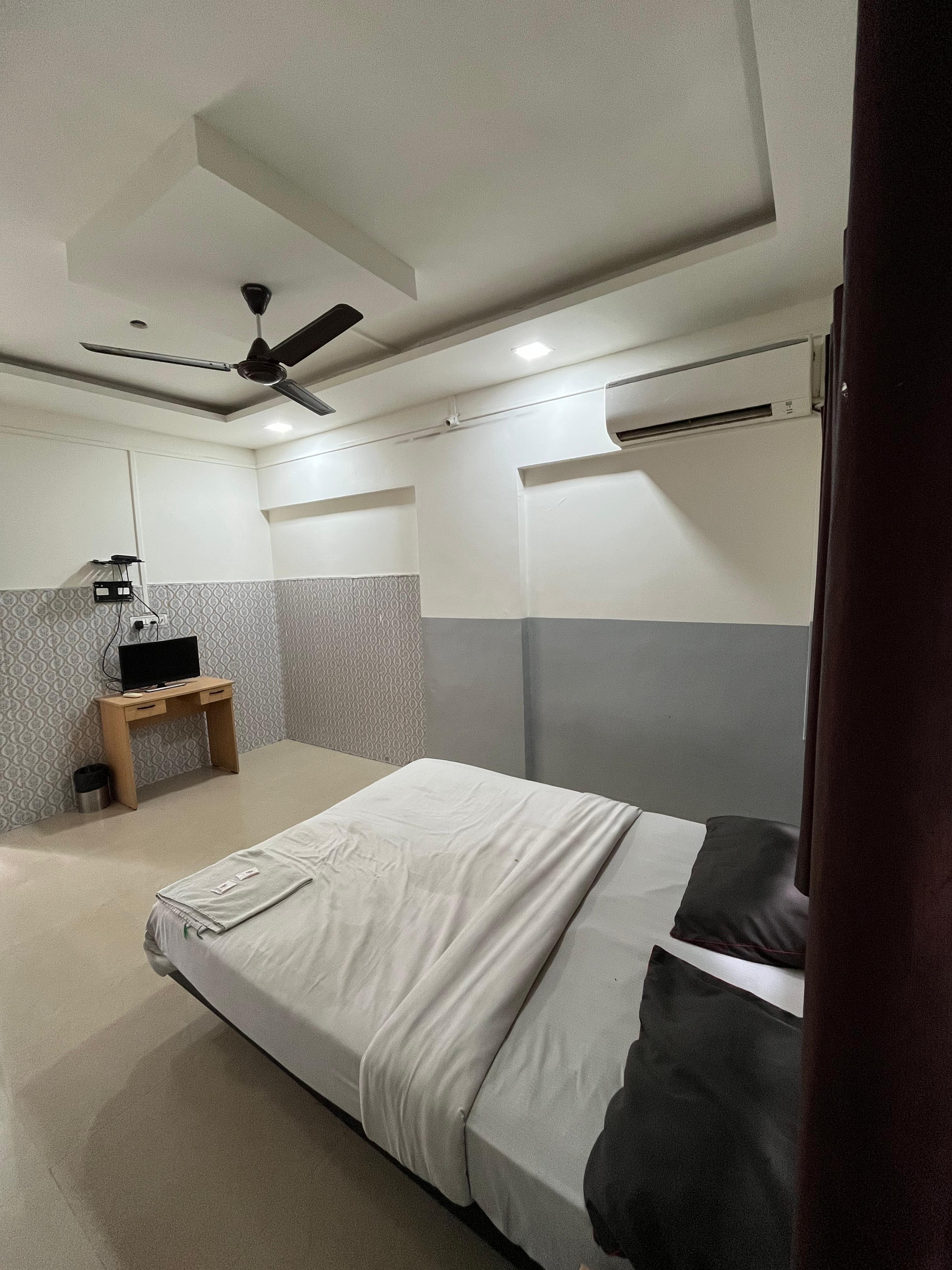 HOTEL BHAKTI SANKUL - Tap to explore photos
