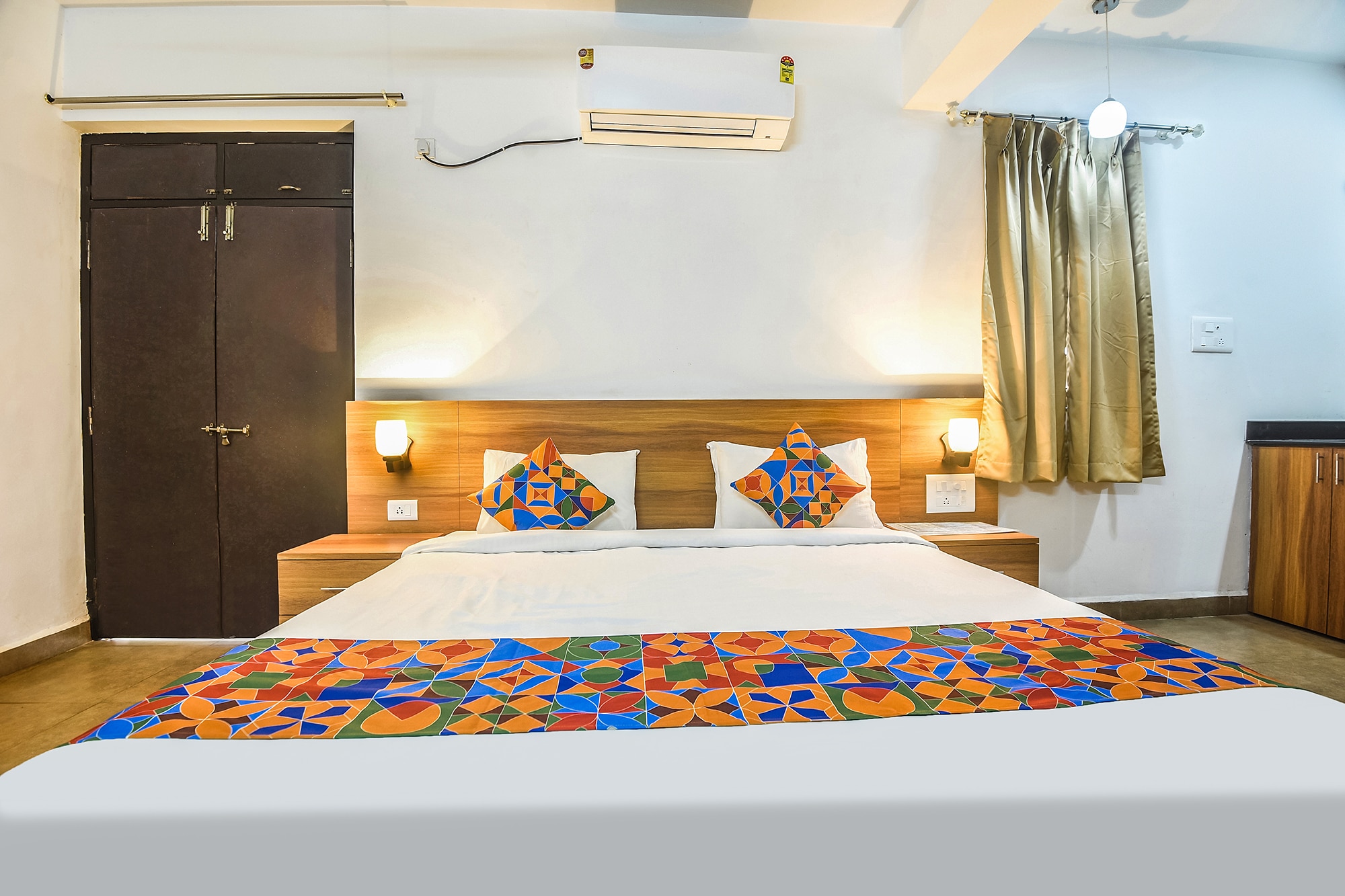 FabExpress Holiday Suites - Nr. Benaulim Beach - Tap to explore photos