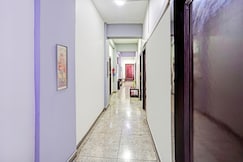 Hotel O Raj Mahal, Kanpur