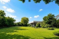 ChhatraChhaya Retreat 2BHK Farmhouse with Garden, Agra