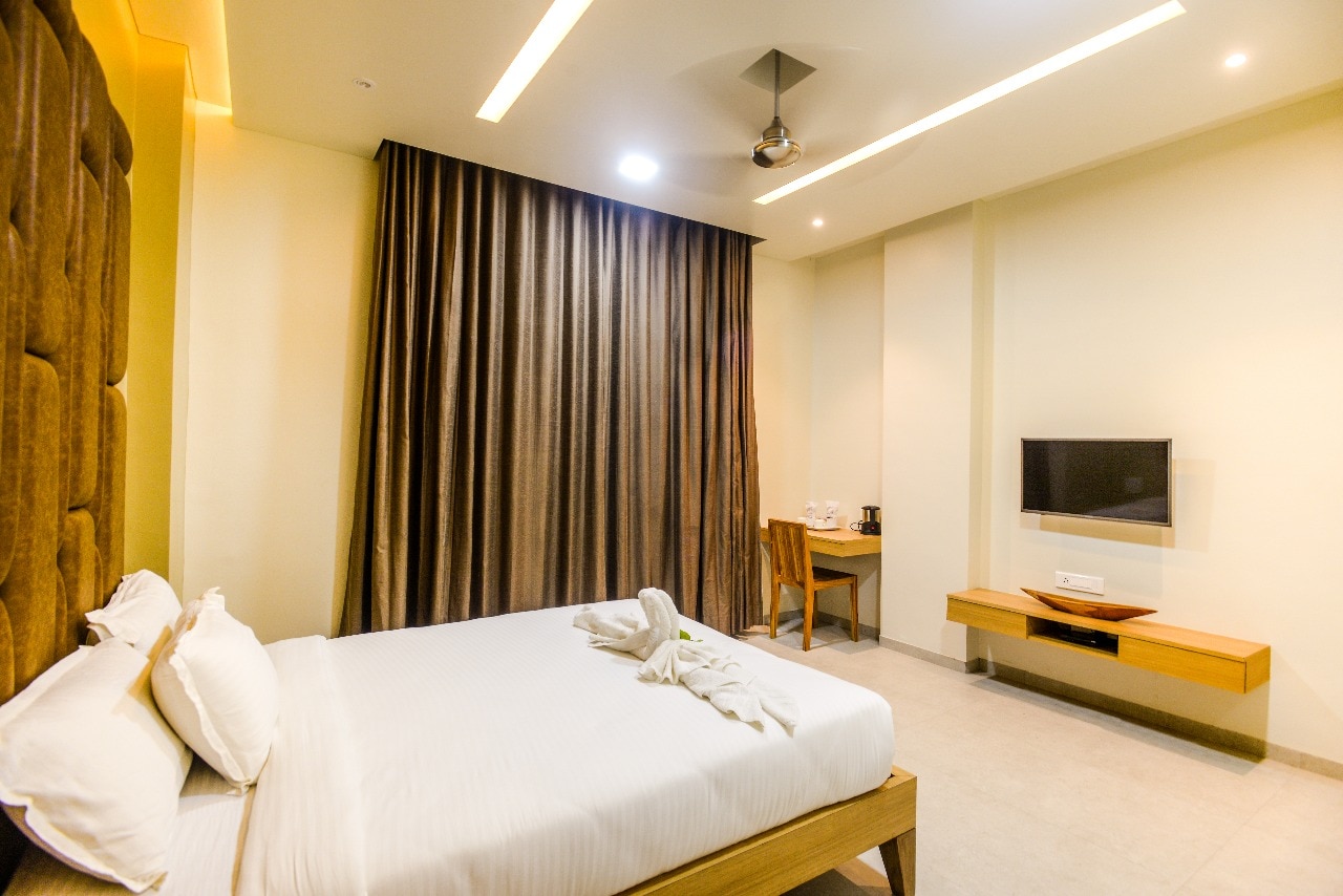 Elite Boutique Hotel - Tap to explore photos