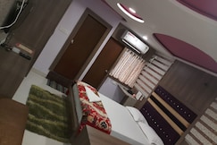 Hotel Shiv Prabha Inn, Dongargarh