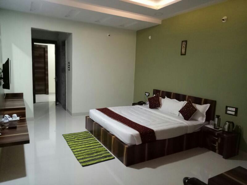 Hotel Sai Residency - Tap to explore photos