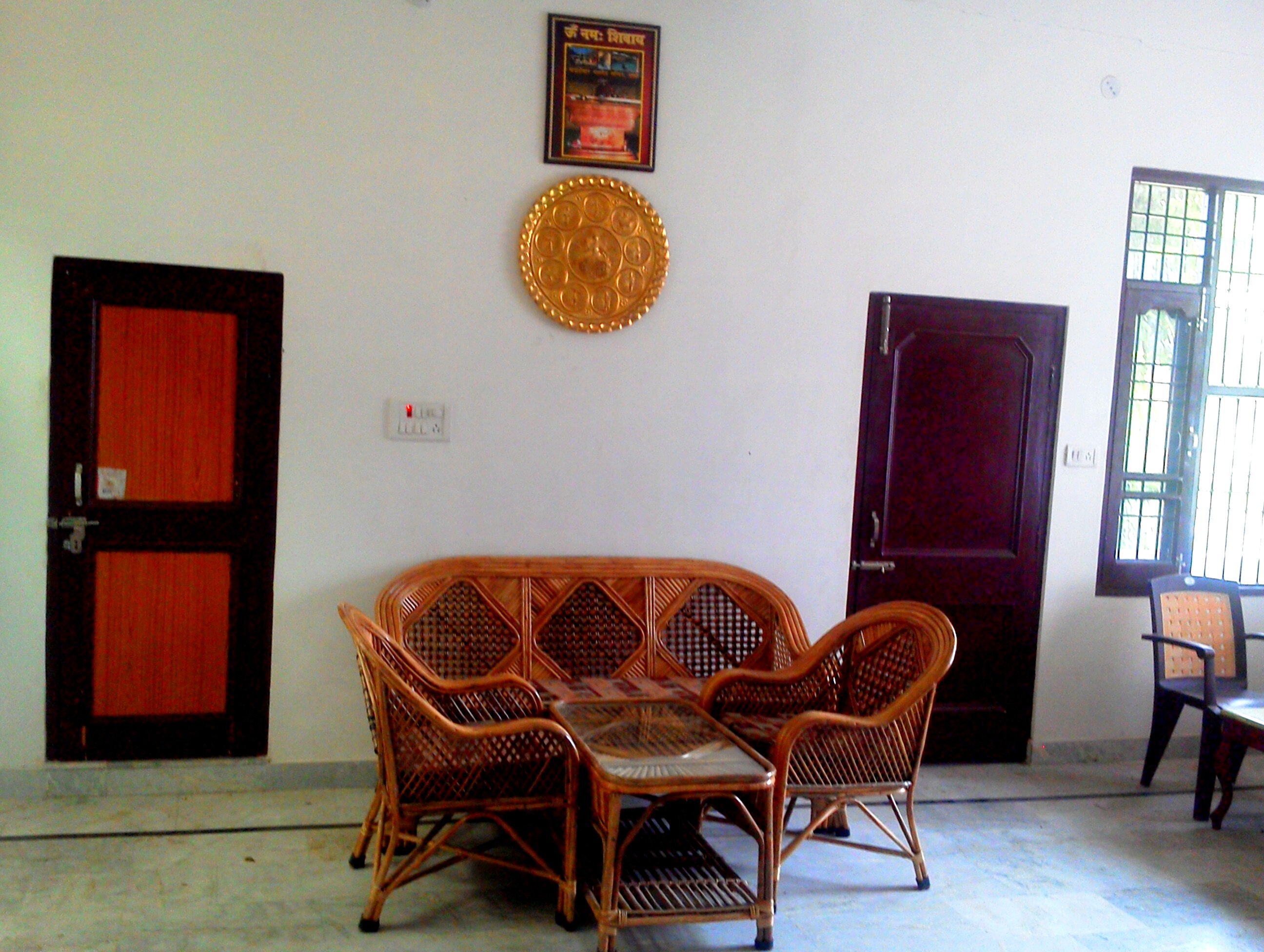 Thakur Home stay - Tap to explore photos