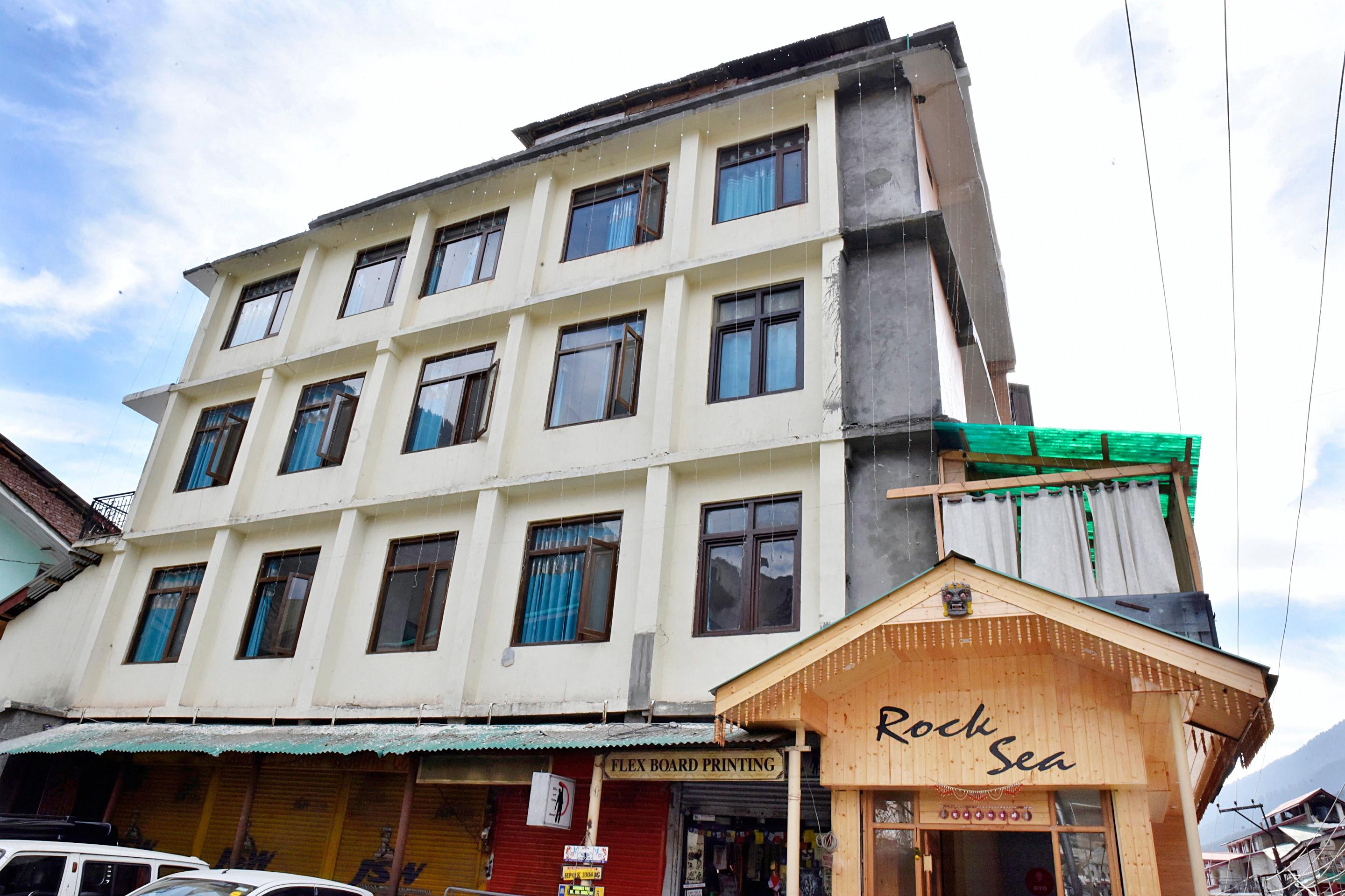 Hotel Himgiri  Manali Get Upto 70  Off Hotels