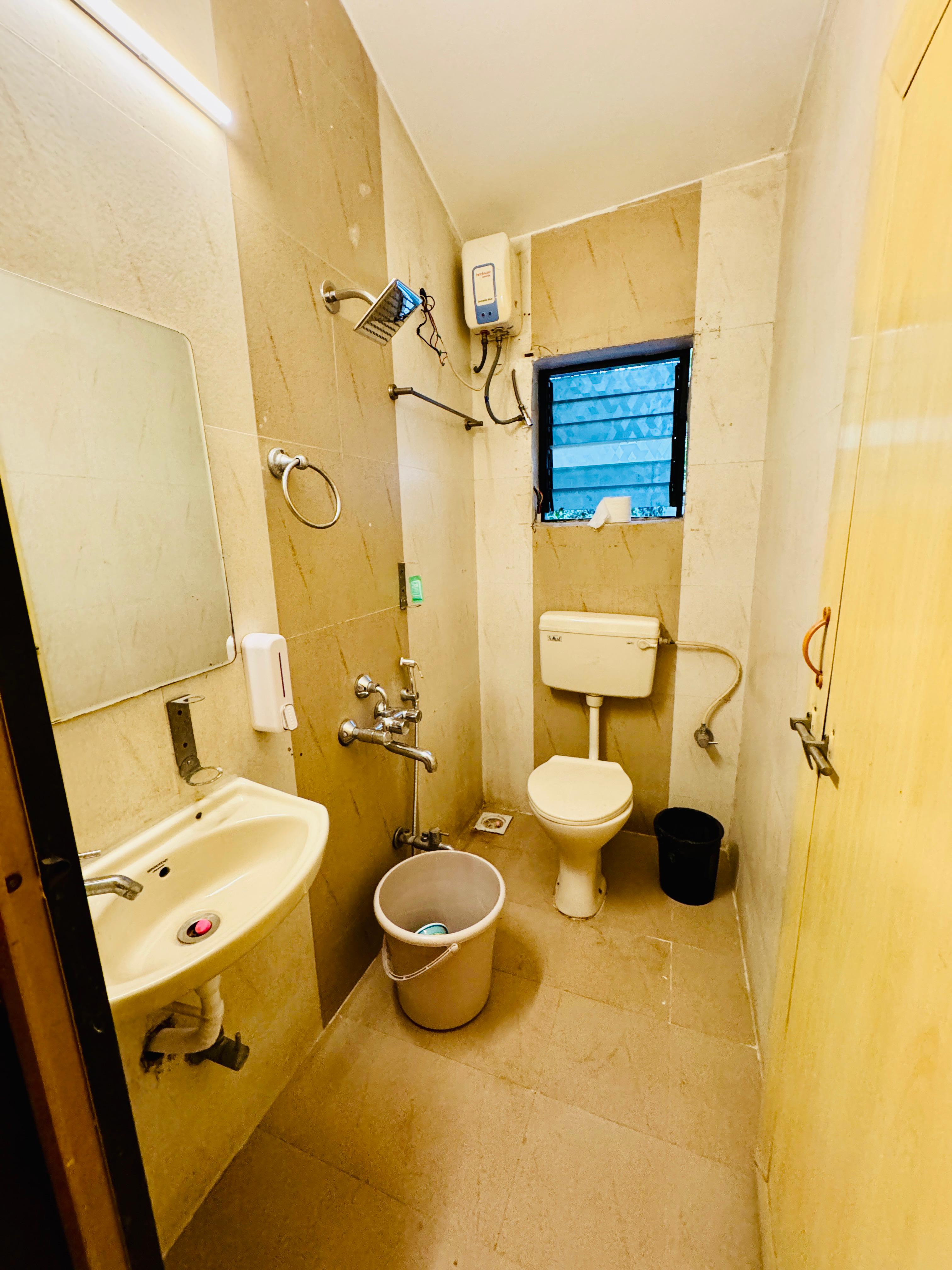 Hotel Elite Stay - Kalyani Nagar - Tap to explore photos