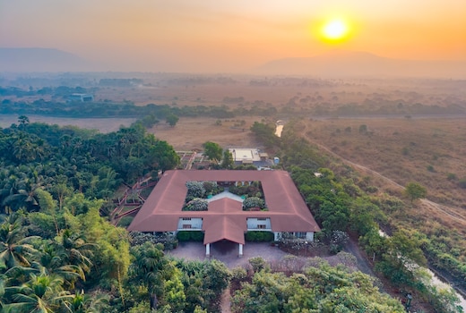 ama Stays & Trails Kihim Courtyard, Alibag