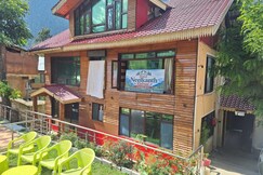 Hotel Neelkanth Retreat A Wooden Resort, Pahalgam