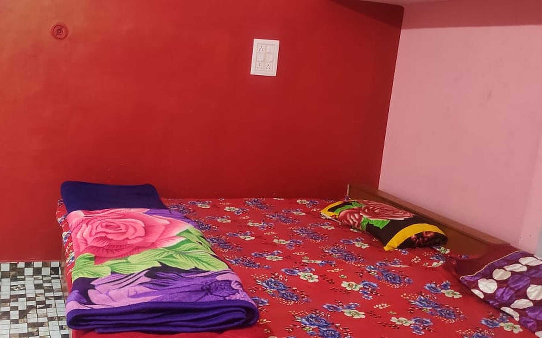 KAMLA GUEST HOUSE - Tap to explore photos