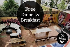 Saint James Backpackers Hostel,  London