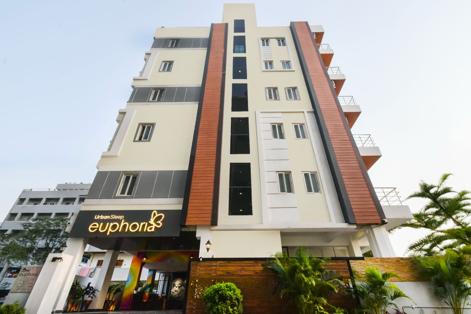 Hotel Euphoria Urban Sleep - Tap to explore photos