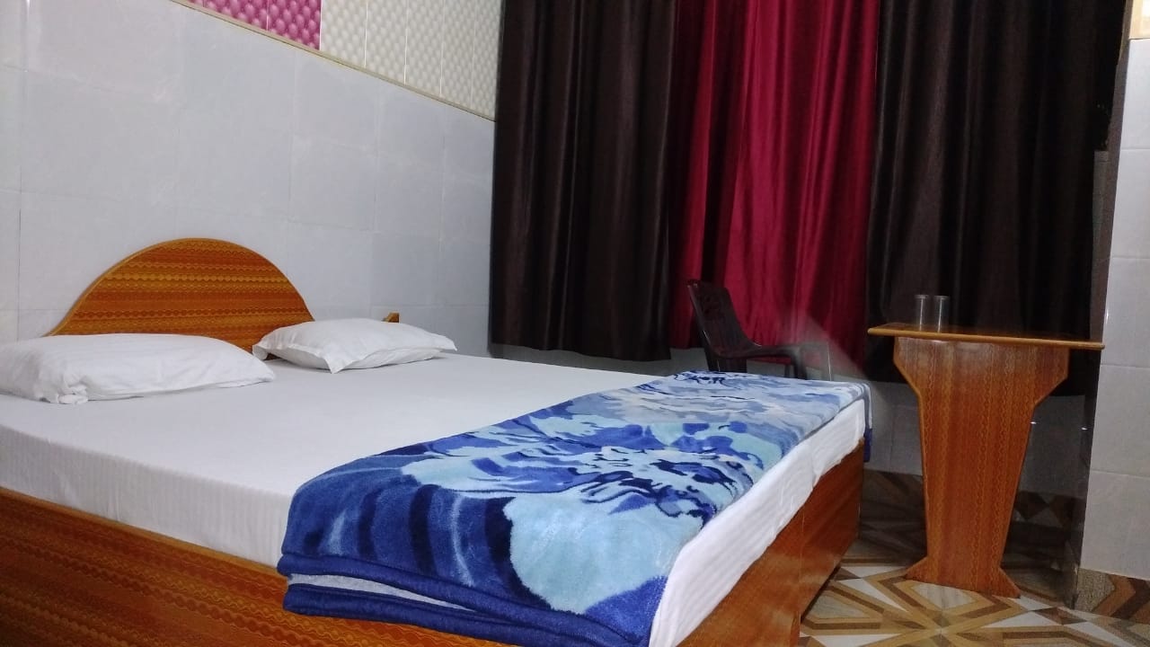 Hotel Amar Dil Grand - Tap to explore photos