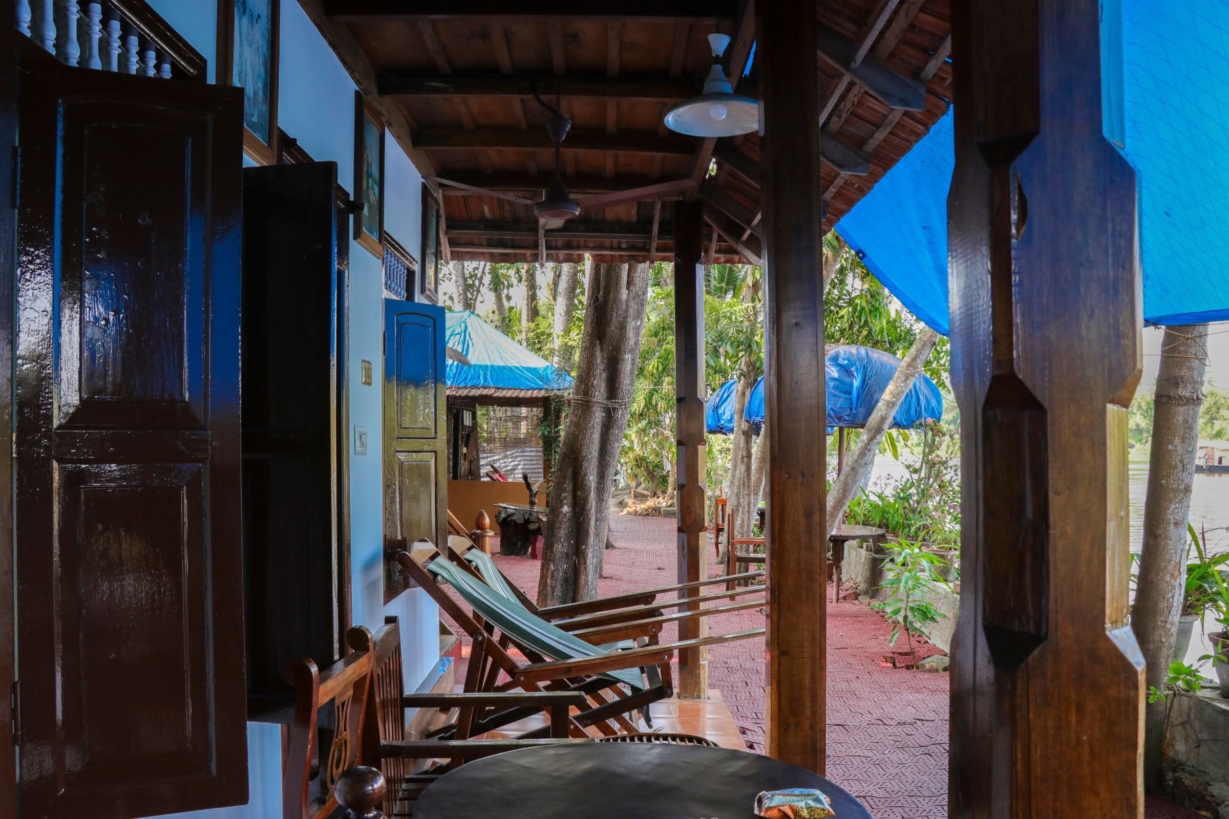 Malayalam Lake Resorts - Tap to explore photos