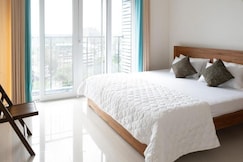 Royal Mangrove 2BHK Apartment With Pool in the Centre of Kozhikode, Calicut (Kozhikode)
