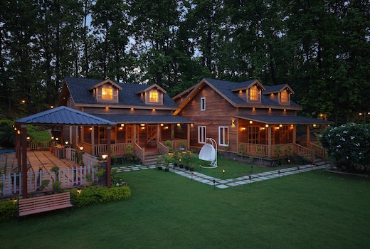 SaffronStays The Woods Pine Villa
