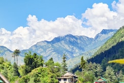 Peace Out by Moonstone Hammock, Jibhi