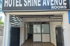 Hotel Shine Avenue, Rajkot