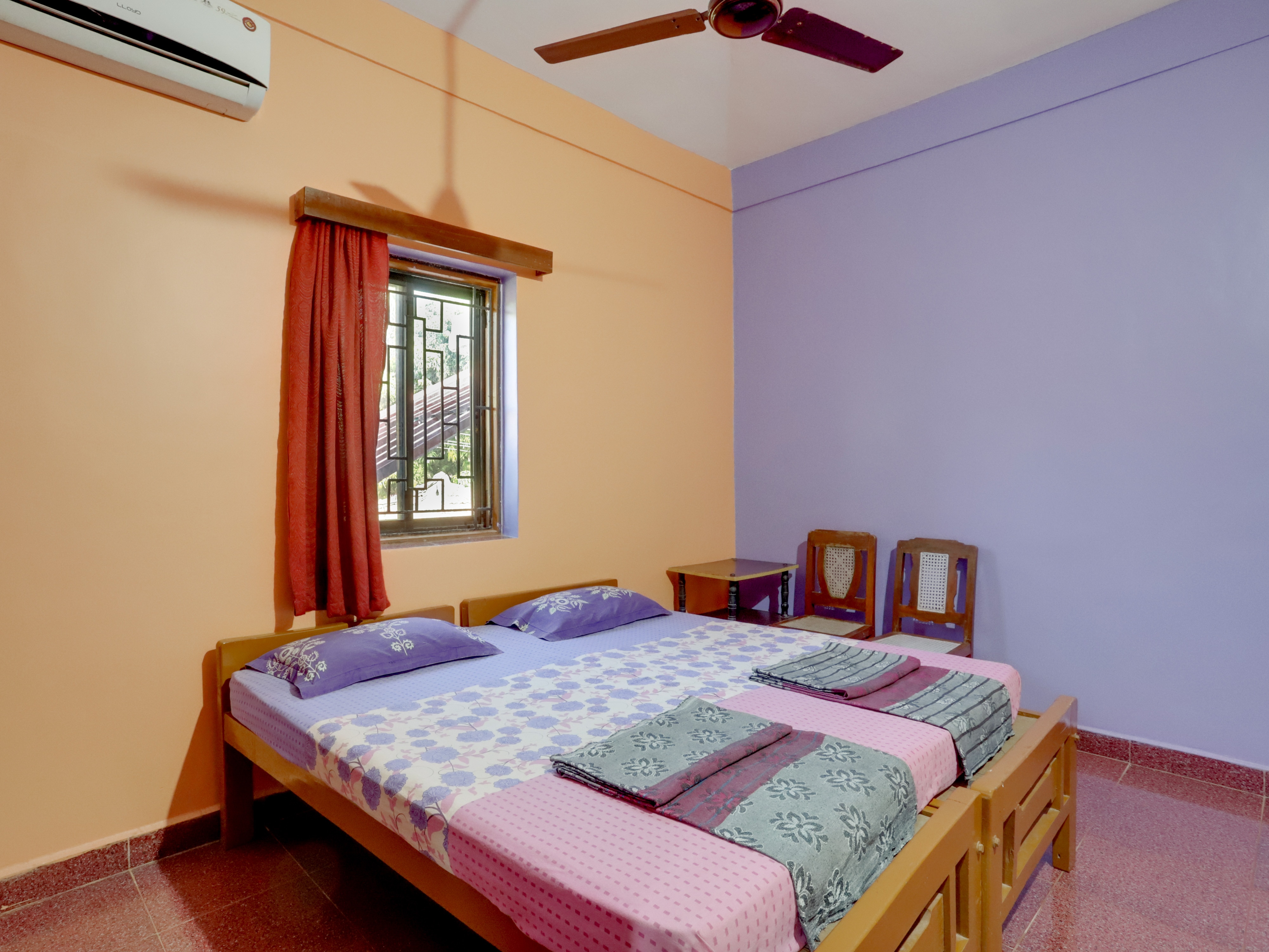 Romaldo Guest House  - Tap to explore photos