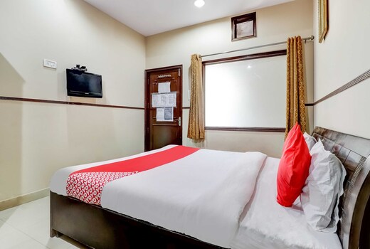 Hotel O City Palace