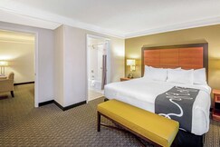 La Quinta Inn & Suites by Wyndham San Antonio Airport, Caldwell