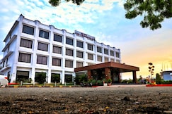 The Crown Palace, Sagar