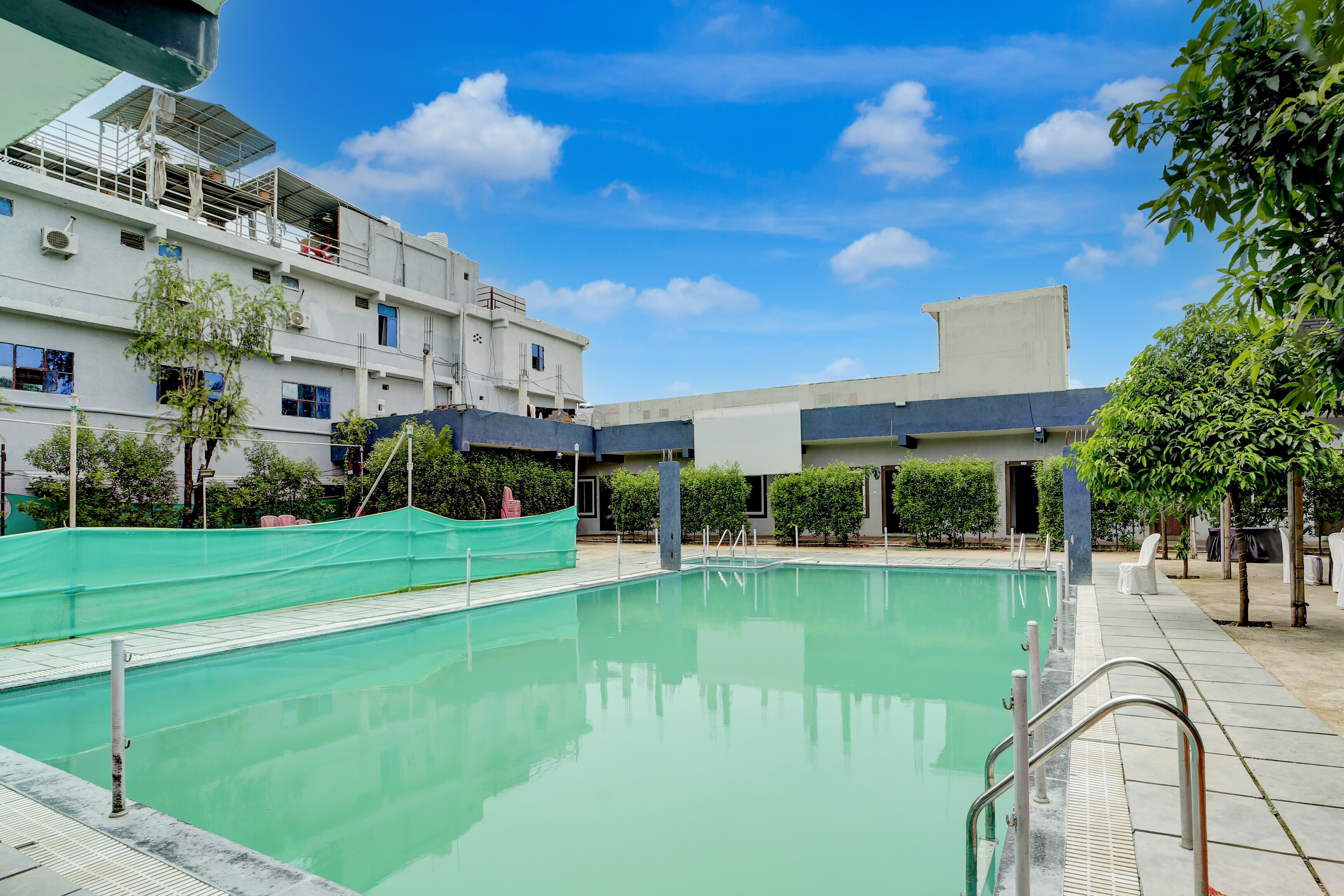 Hotel O Samaira Green - Tap to explore photos