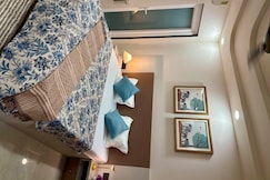 Orvella Stays South City 2 Gurgaon, Gurgaon