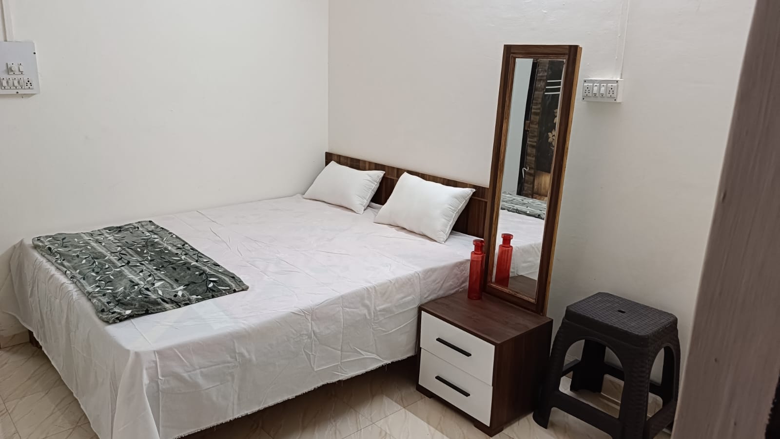 Deluxe AC Room 1
