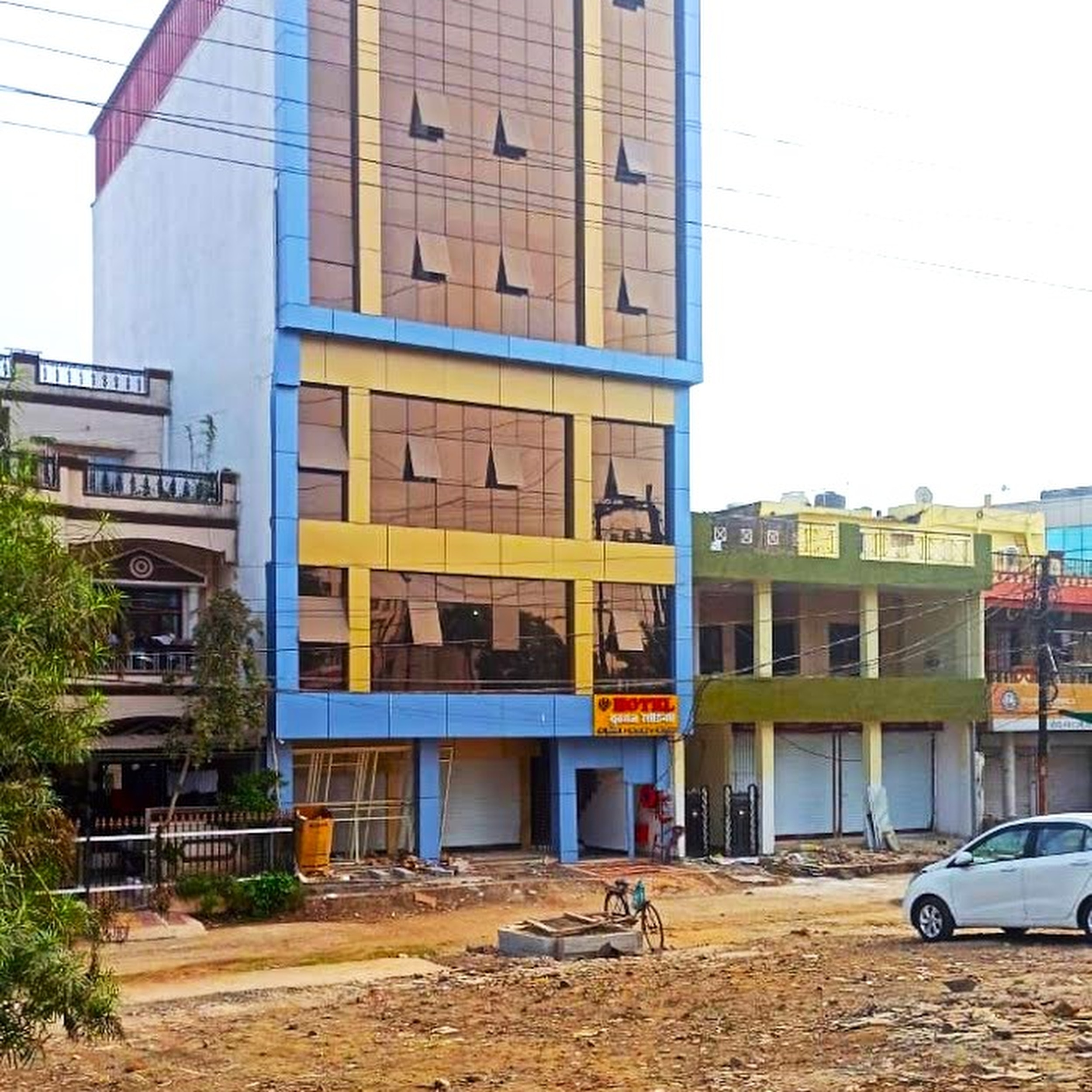 Hotel Yuvraj Residency - Tap to explore photos