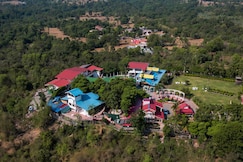 Hunky Dory Resort