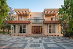 StayVista at Sequoia @ Estate 10 By Tarika , Greater Noida