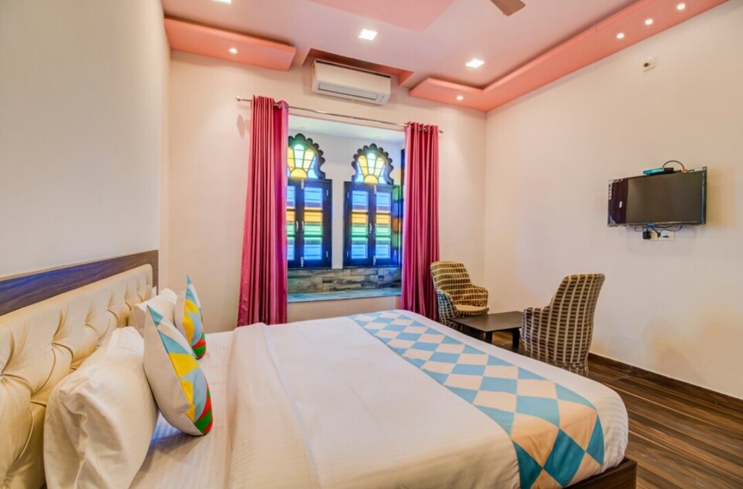 Soham Villa Palace Entire 4 BHK Villa - Tap to explore photos