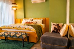 Independent House 5BHK Home Theatre Jacuzzi, Noida