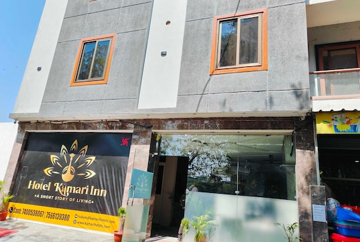 Hotel O Kamari Inn