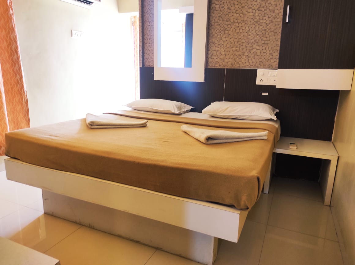 Hotel Sham Suman 5