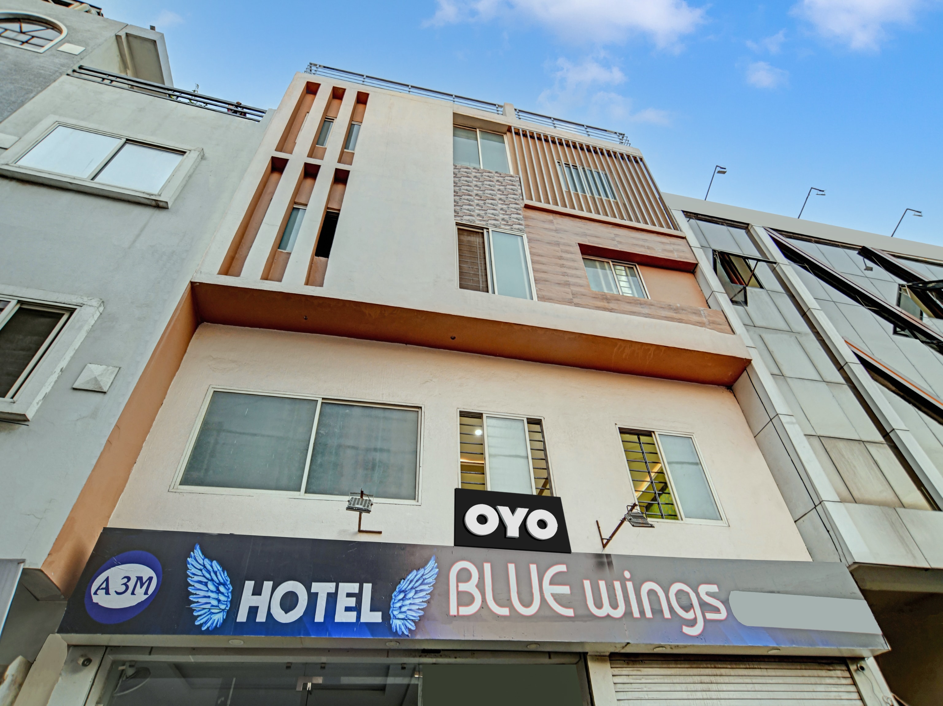 Hotel O Blue Wings - Tap to explore photos