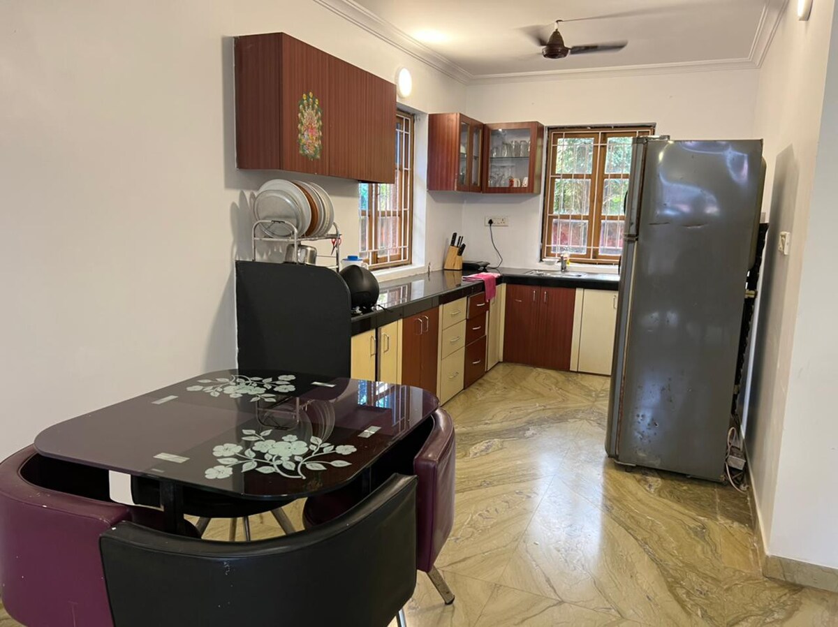 Nagao Grand Villa- 3BHK, Baga, Calangute with Pool, NG01 - Tap to explore photos