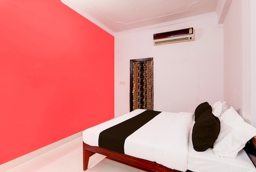 OYO Hotel Rudra Palace