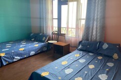 Petal & Pine Homestay, Kalimpong