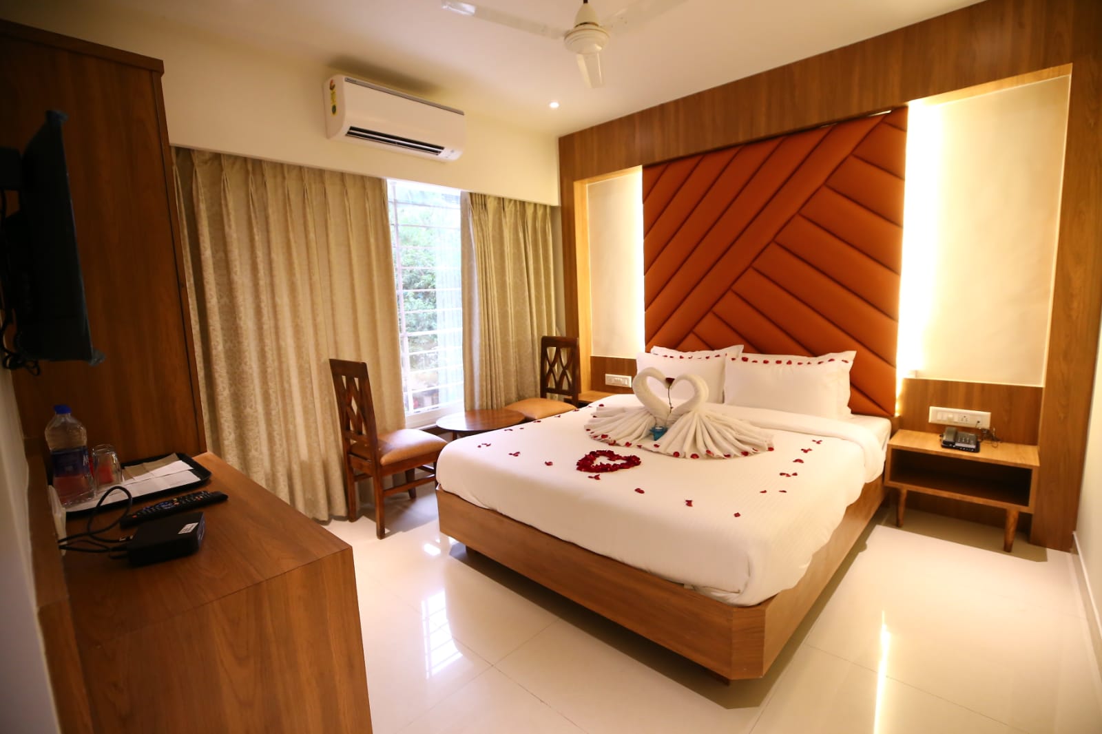 Hotel Dream Residency - Tap to explore photos