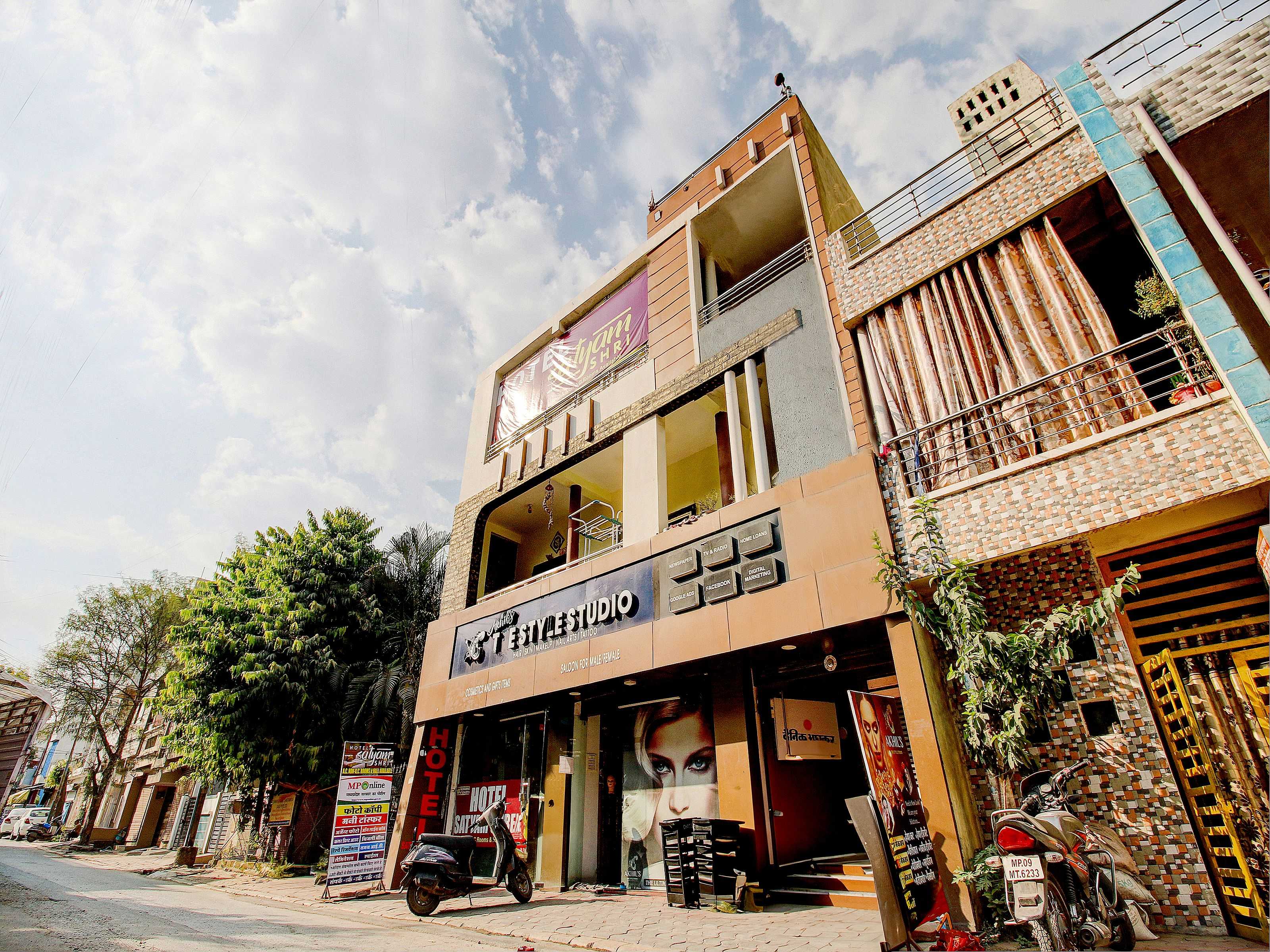 Hotel O Satyam Shree - Tap to explore photos